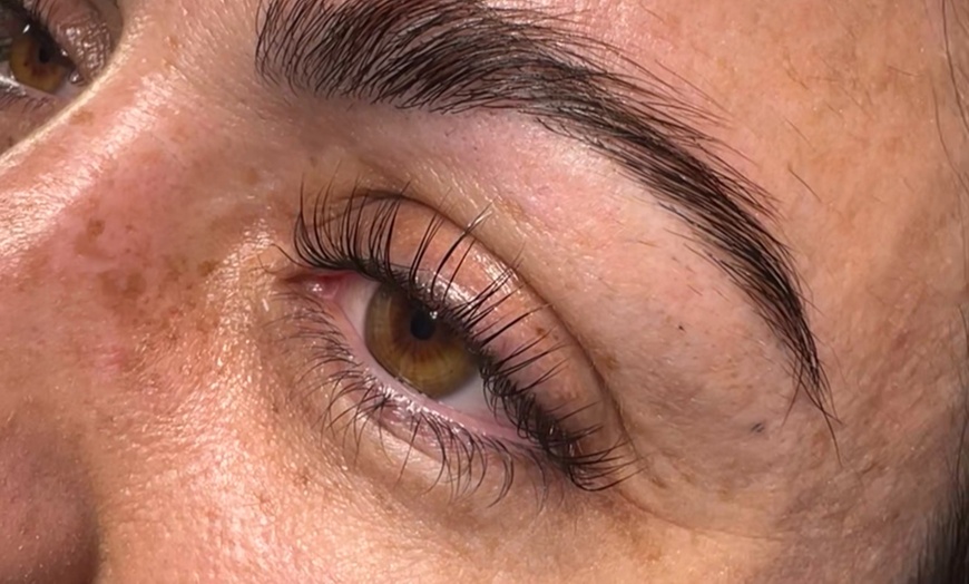 Image 9: Master Lash Artist's Expert Infill of Extensions, Tinting and More!