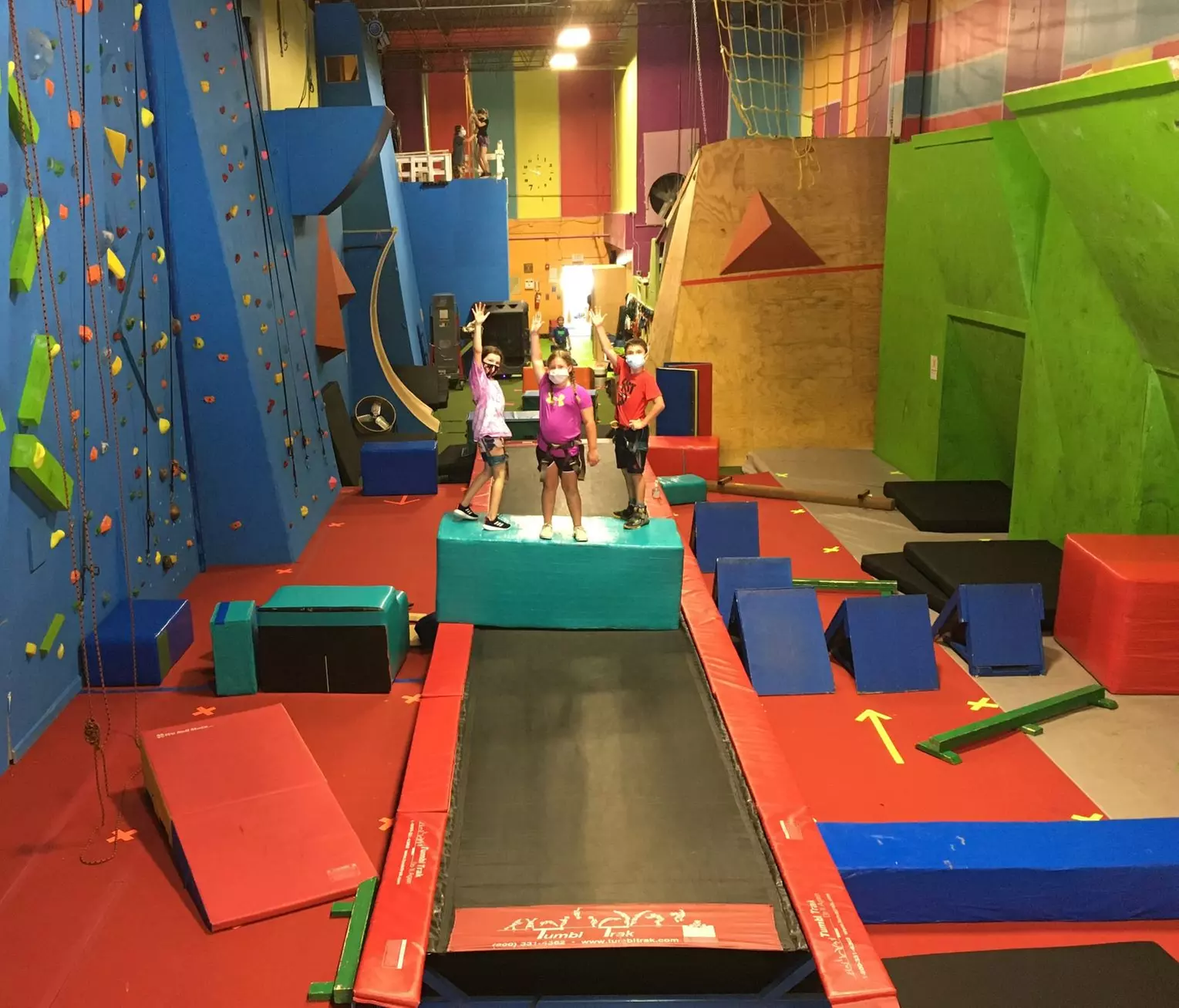 Up to 50% Off on Climbing - Indoor at Challenge Rocks - Second Medium