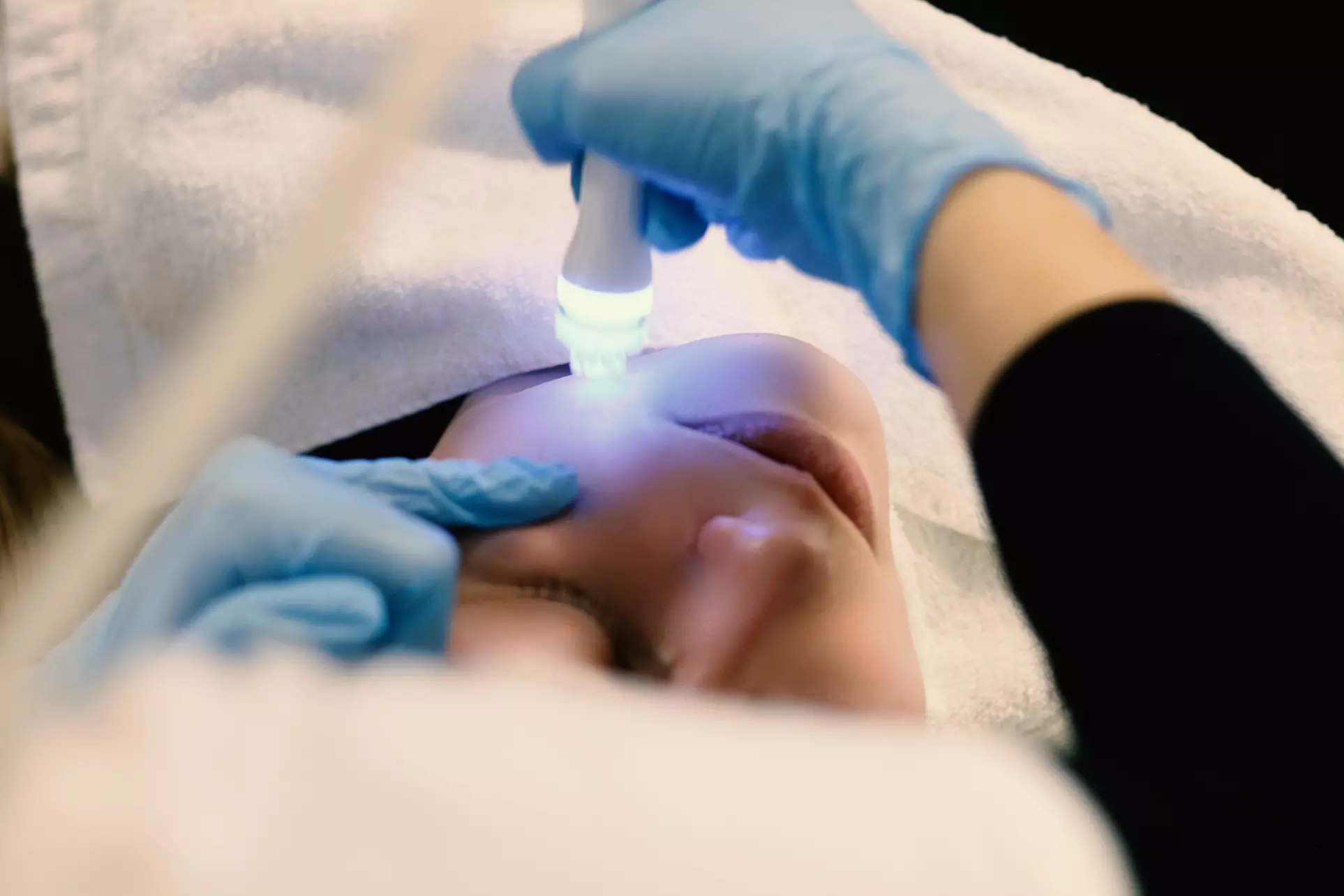 Bis zu 51% Rabatt auf  Hydrogen-Behandlung bei Kosmagic Berlin