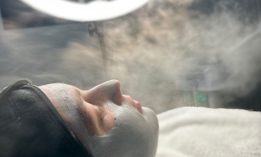 Image 1: Aqua-Facial & Microneedling oder Oxygen Facial & Hydrodermabrasion 