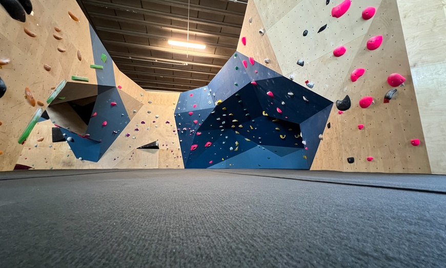 Image 3: 30% Rabatt auf Kletter–Halle bei Familyrocks Boulderhalle