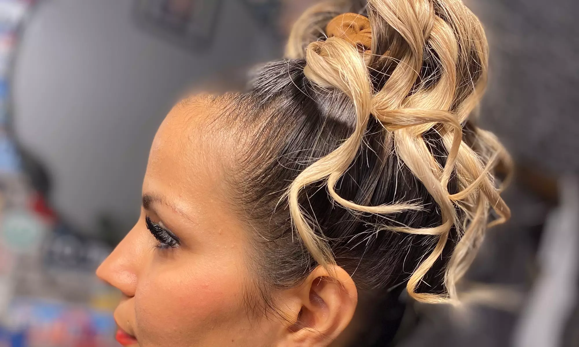 Up to 30% Off on Salon - Hair Color / Highlights - Roots at European Beauty Zone