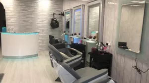 Up to 52% Off on Salon - Hair Colour / Highlights at Rose Hair & Beauty Salon