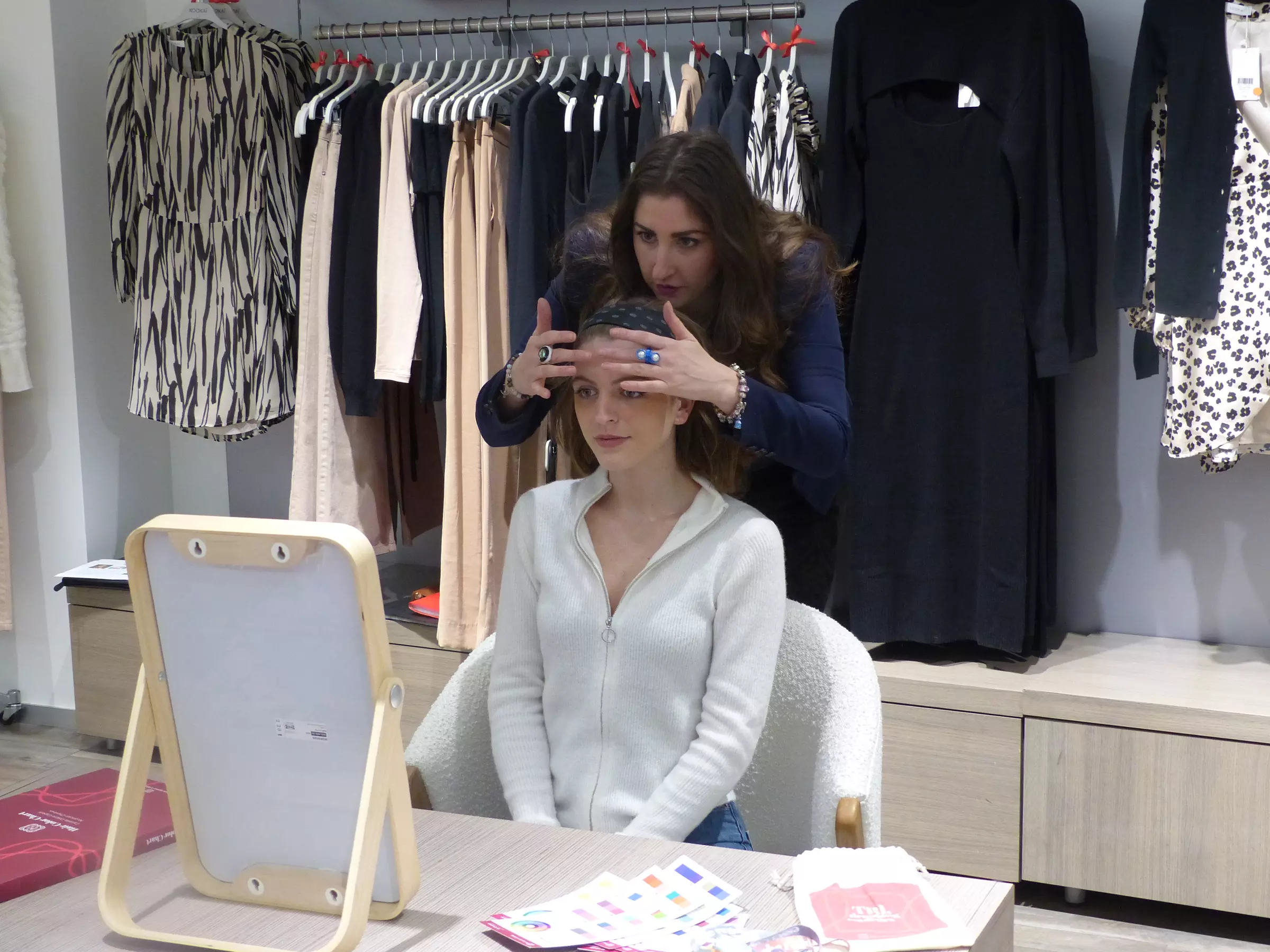 Jusqu'à 50% de réduction sur Styliste personnel chez Ma Nouvelle Image - Agence de relooking et de conseil en image