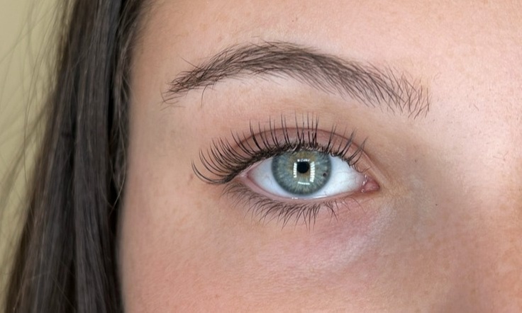 Get a Naturally Stunning Look with 40pc Classic Set,