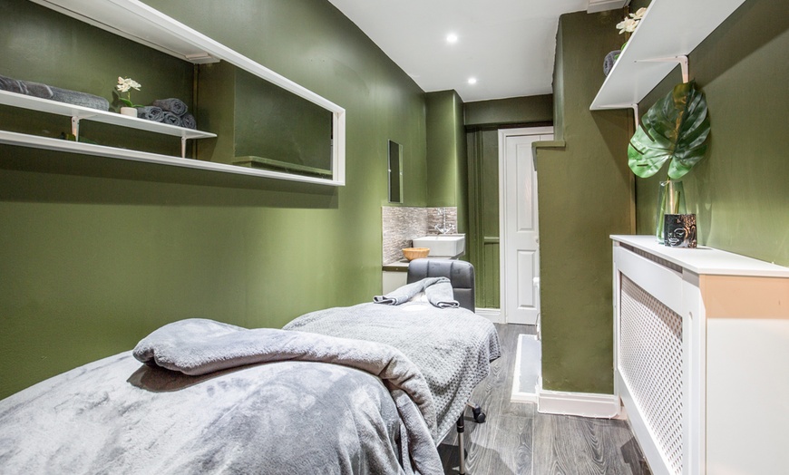 Image 2: Luxury Spa Massage in London — Save Up to 47% at Volta’s Spa