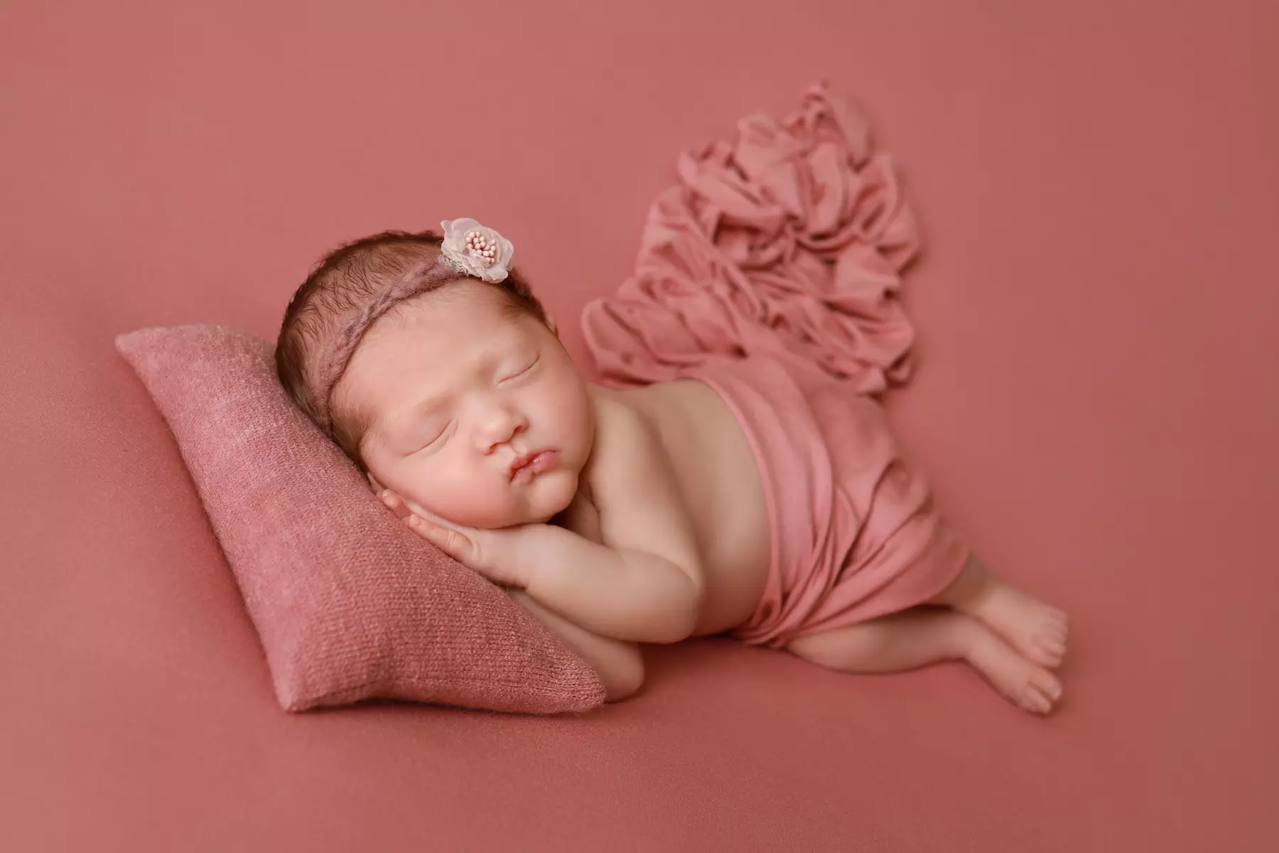 Bump to Baby Photoshoot with Makeover & Free Prints at Peekaboo