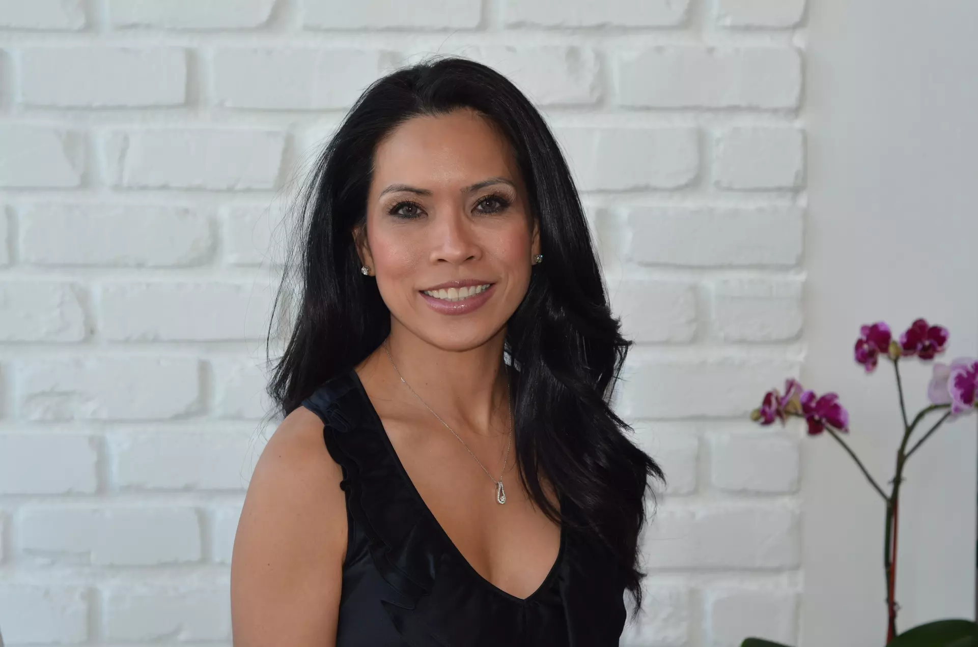 Experience Non-Invasive Fat Reduction with TruSculpt