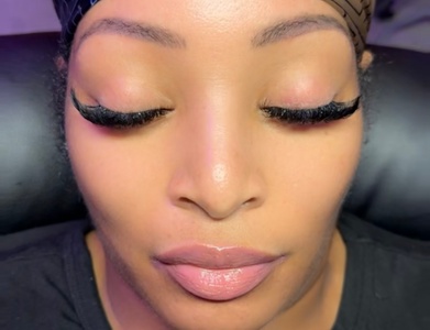 One Full Set of Classic Eyelash Extensions - Lashed by Jane dope