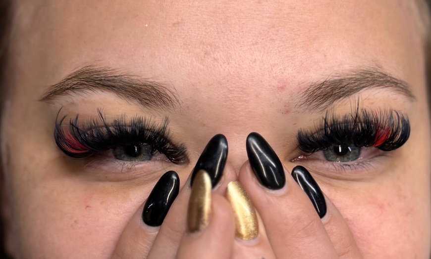 Image 7: Enhance Your Look with Classic Eyelash Extensions