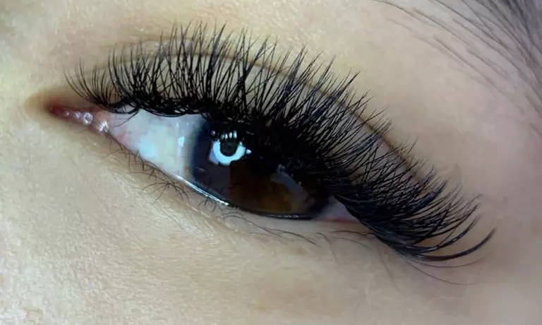 Up to 55% Off on Eyelash Extensions at Jaka lashes