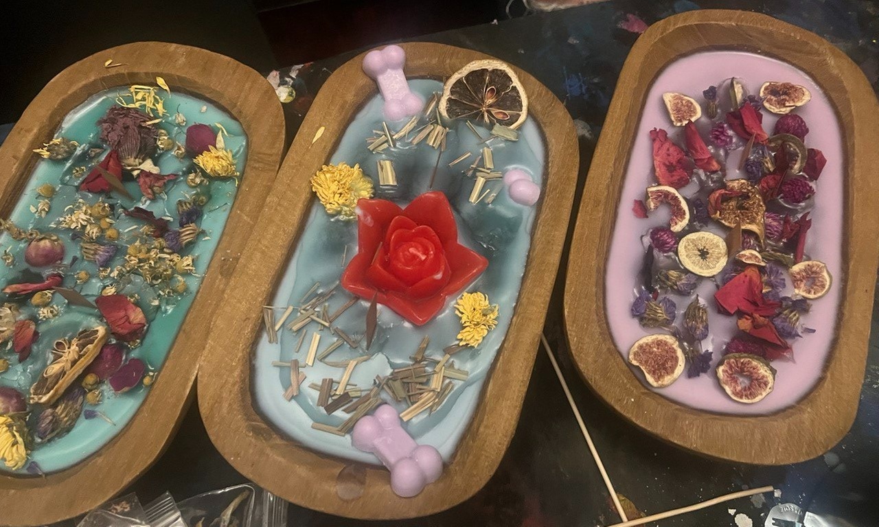 Up to 33% Off on Romantic Dinner and candle making workshop