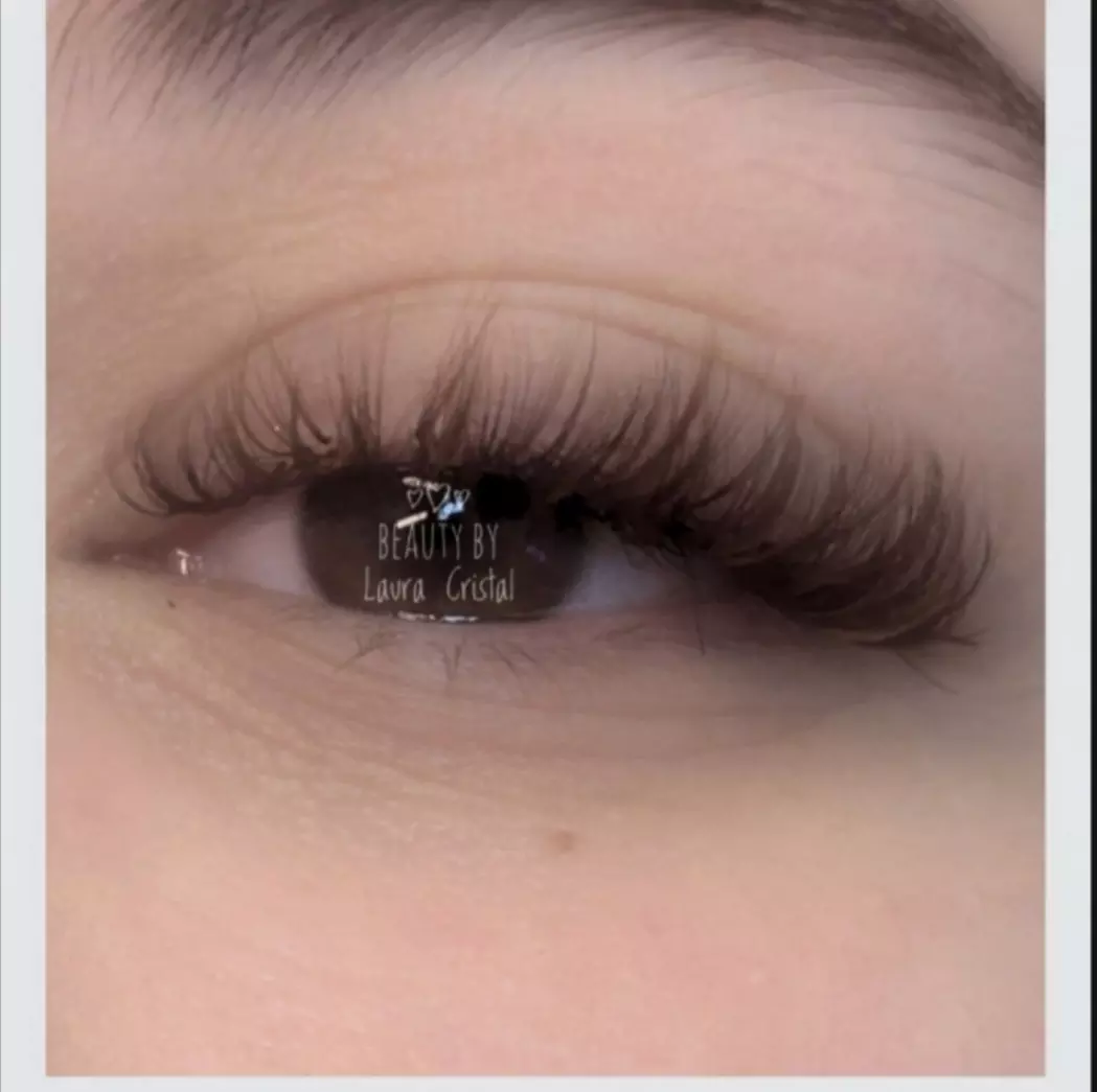 Get a Full Set of BROWN Classic/Volume Eyelash Extensions w/ One Fill