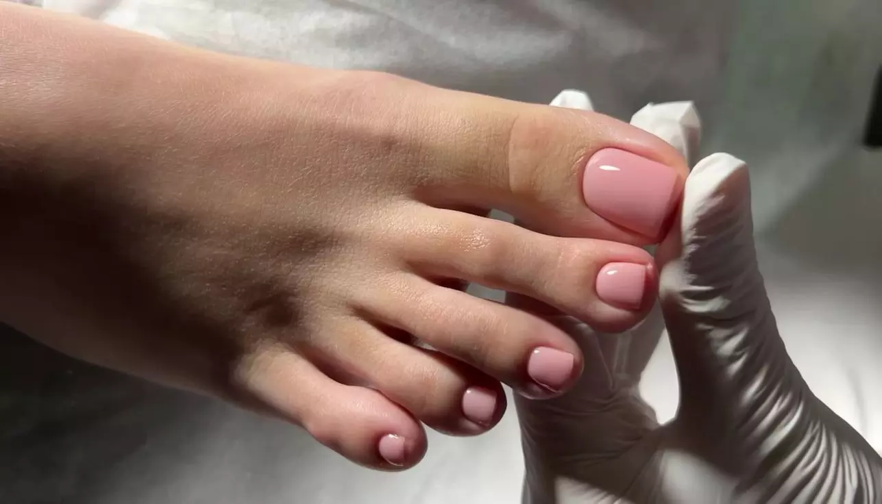 Enjoy a Deluxe Pedicure or Manicure with Gel Finish at Divalicious (Up to 59% Off) - Primary Image