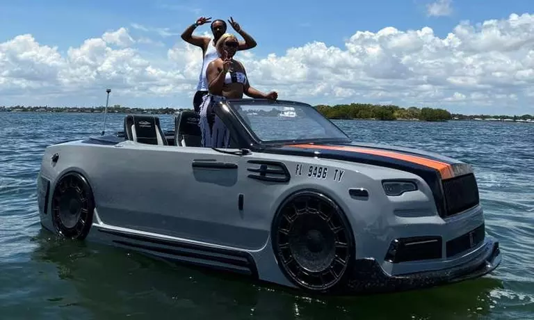 1-Hour JetCar Adventure – Miami Skyline & Bay Views