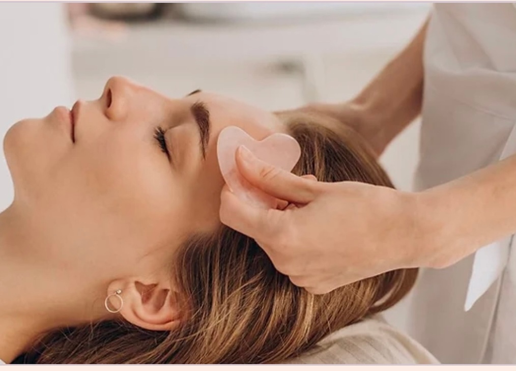 Enjoy a 60-Minute Lymphatic Detox Facial Massage with Gua Sha