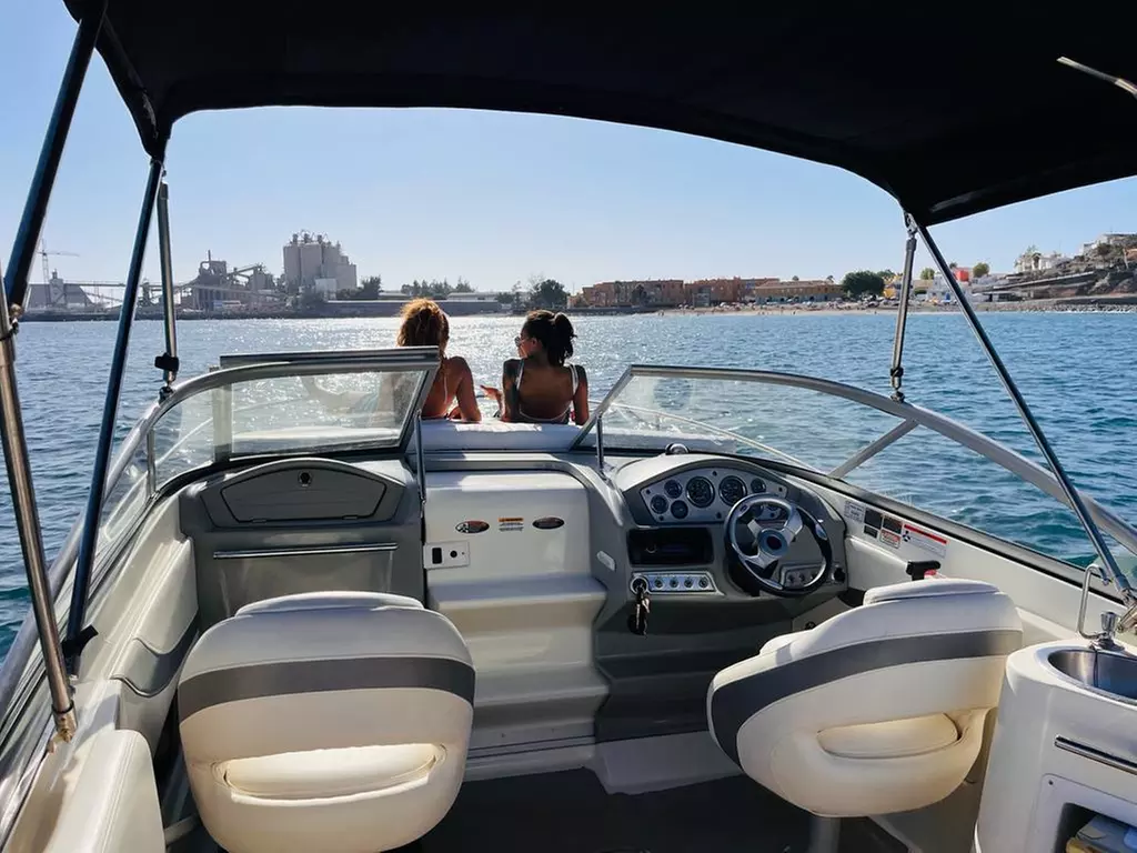 Paseo en barco con Chart2be