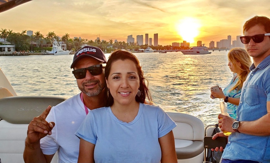 Image 4: Explore Miami's Waters with a 2  or 4 Hours Sea Ray 28'/31' or 32'/34' 
