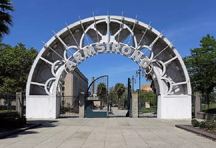 Explore New Orleans' Cemeteries with Shuttle Service