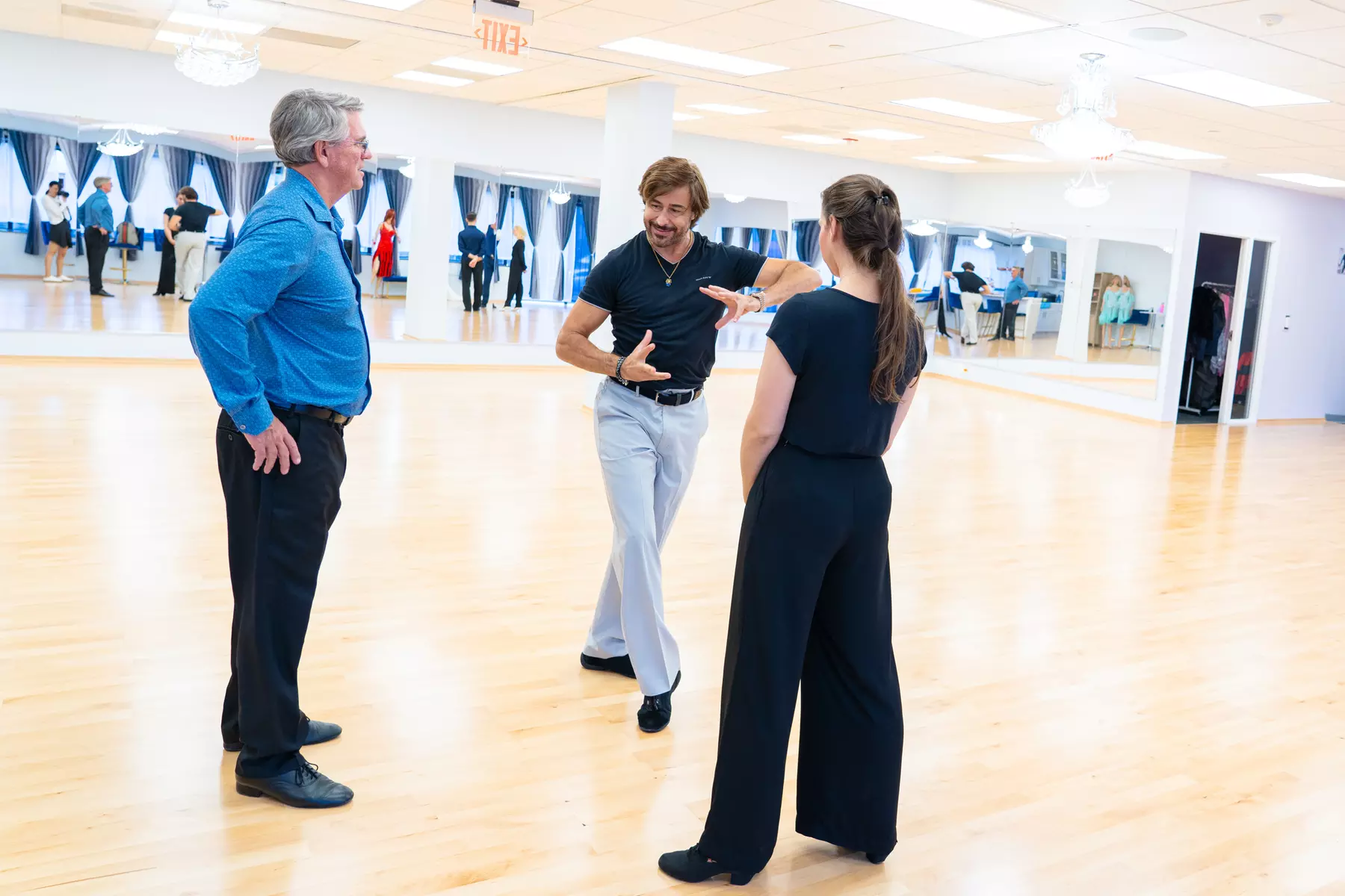 Private Dance Classes w/ Instructor at LatinCross Dance Studio