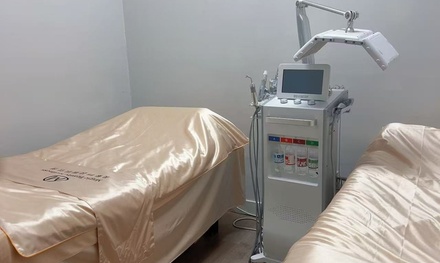 One 60 Minute Swedish Massage with the choice of One Add-On - Magic Beauty& SPA
