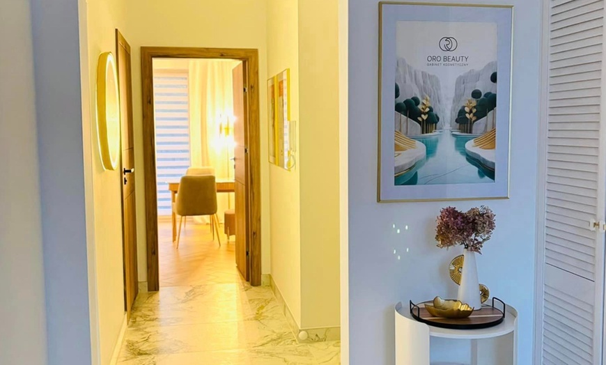 Image 3: Odmładzający zabieg na twarz i szyję z użyciem biostymulatora