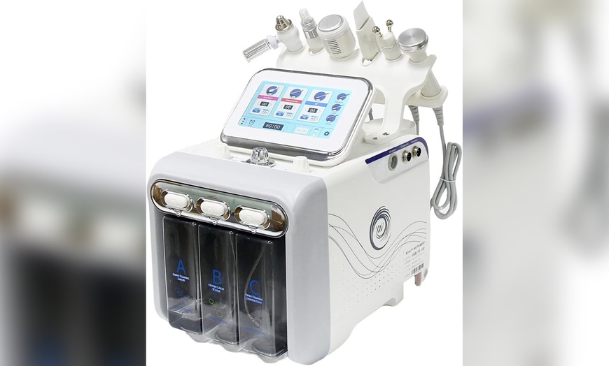 Image 2: Up to 55% Off on Facial - HydraFacial at EcuaEssences