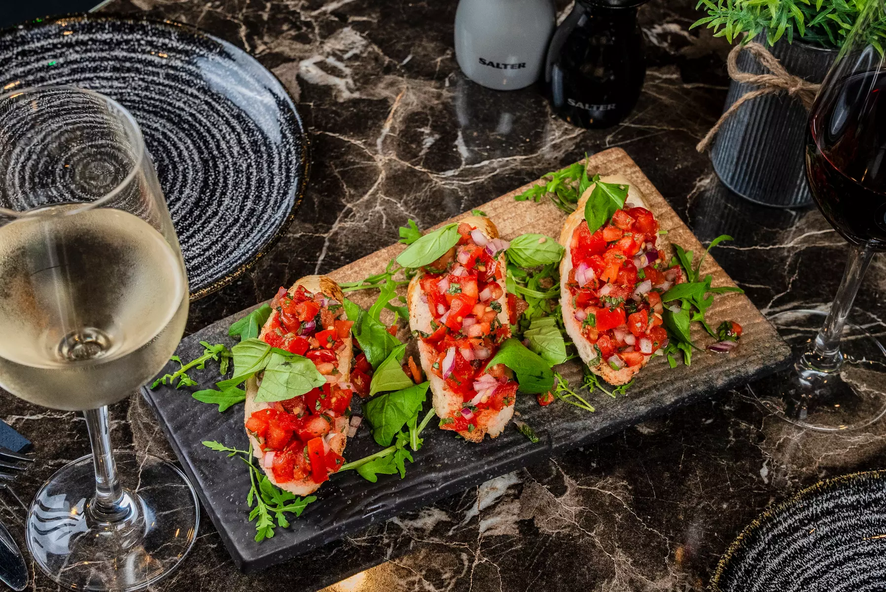 Up to 55% Off on Pizza Place at Giotto Ristorante Italiano