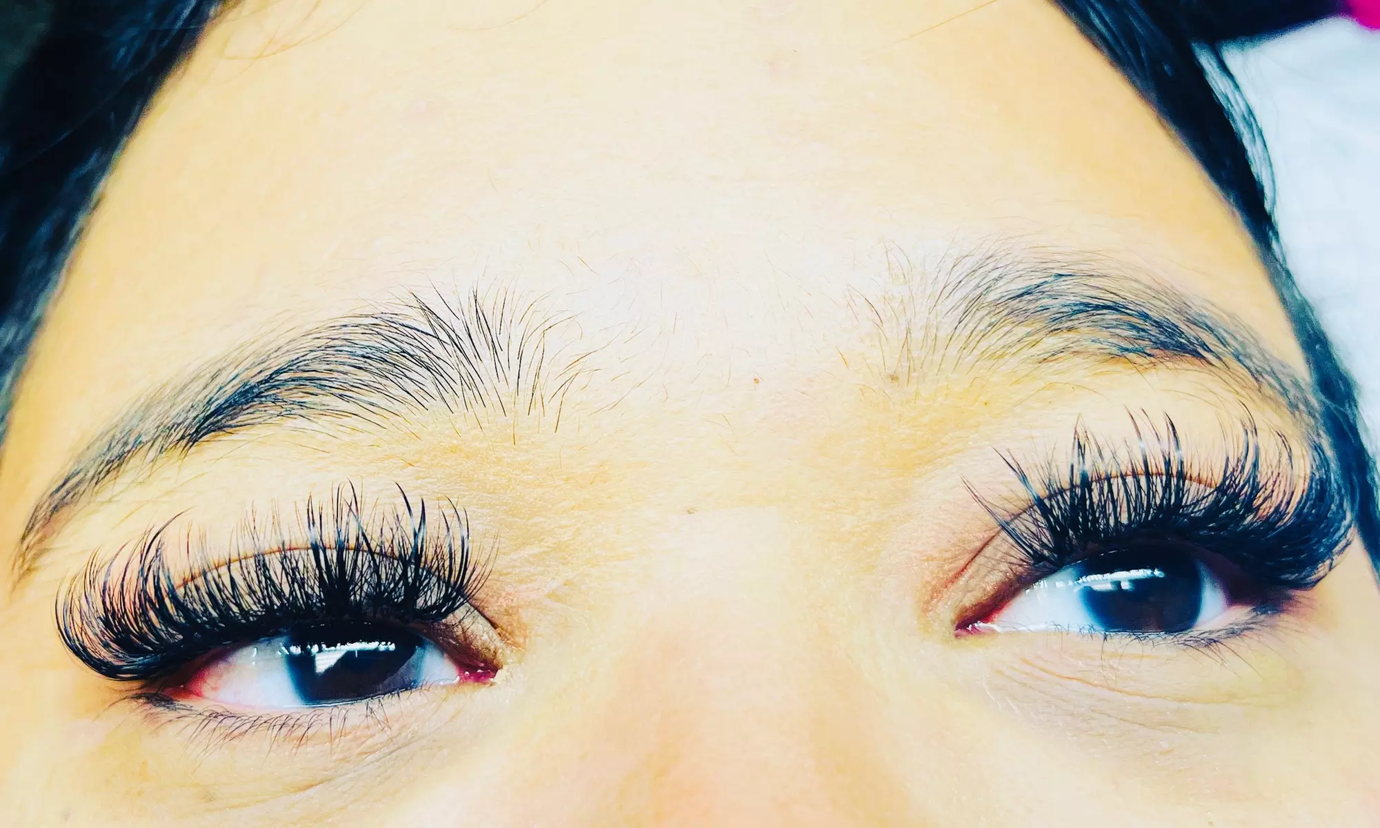 Transform Your Look with Full Set Eyelash Extensions