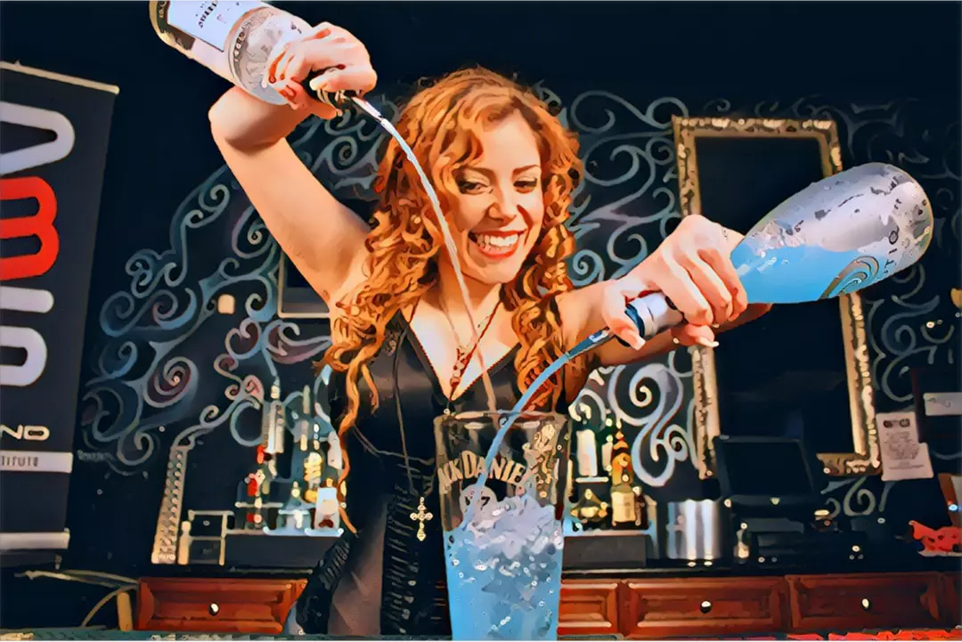 40-hour bartending course with hands-on nightclub training