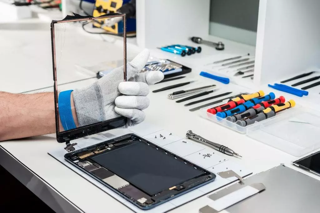 Up to 50% Off on Mobile Phone / Smartphone Repair at Cellular Repair