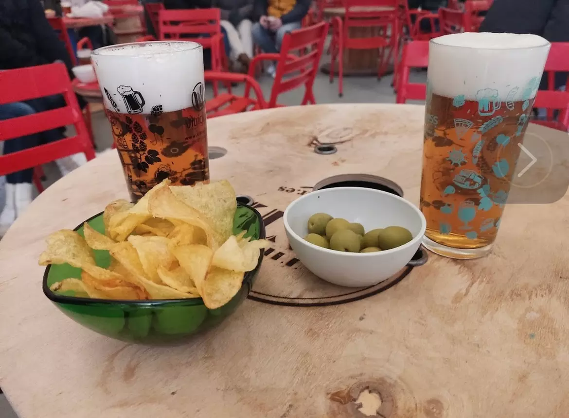Hasta 27% de dto. en Especialidades de restaurantes - Degustación de cerveza en The One Beer