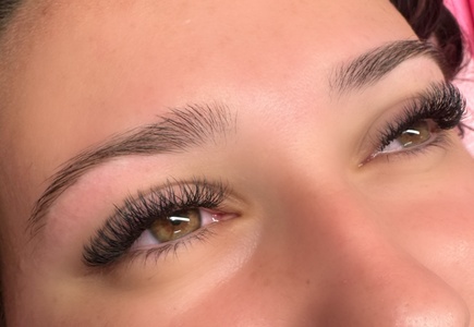 Ally's Illuminating classic eyelash extensions-Full set - Flawless Forever