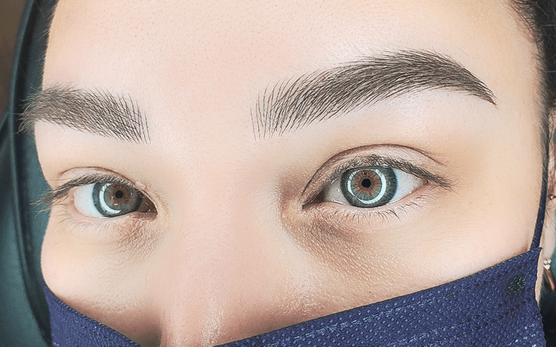 Experience EM BROWS_PMU's Microblading or Nano Brows, with up to 42% off for stunning, natural-looking eyebrows. - Primary Image