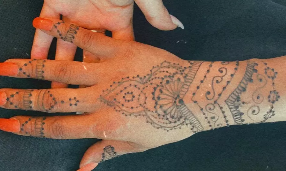 Up to 28% Off on Henna Tattooing at Henna with Love