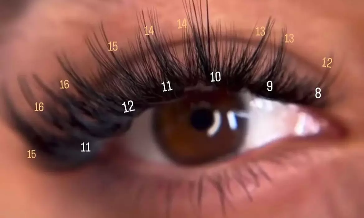 Up to 35% Off on Eyelash Extensions at Lux Lash OC - Primary Image