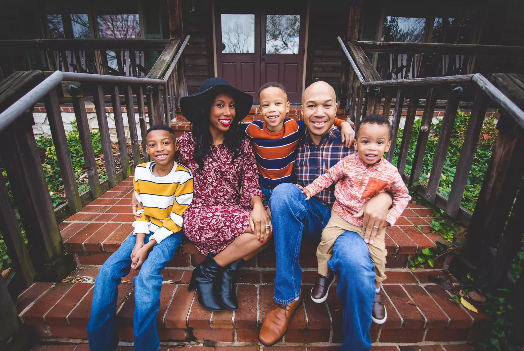 Capture Cherished Family Moments with a 1-Hour Outdoor Photo Shoot