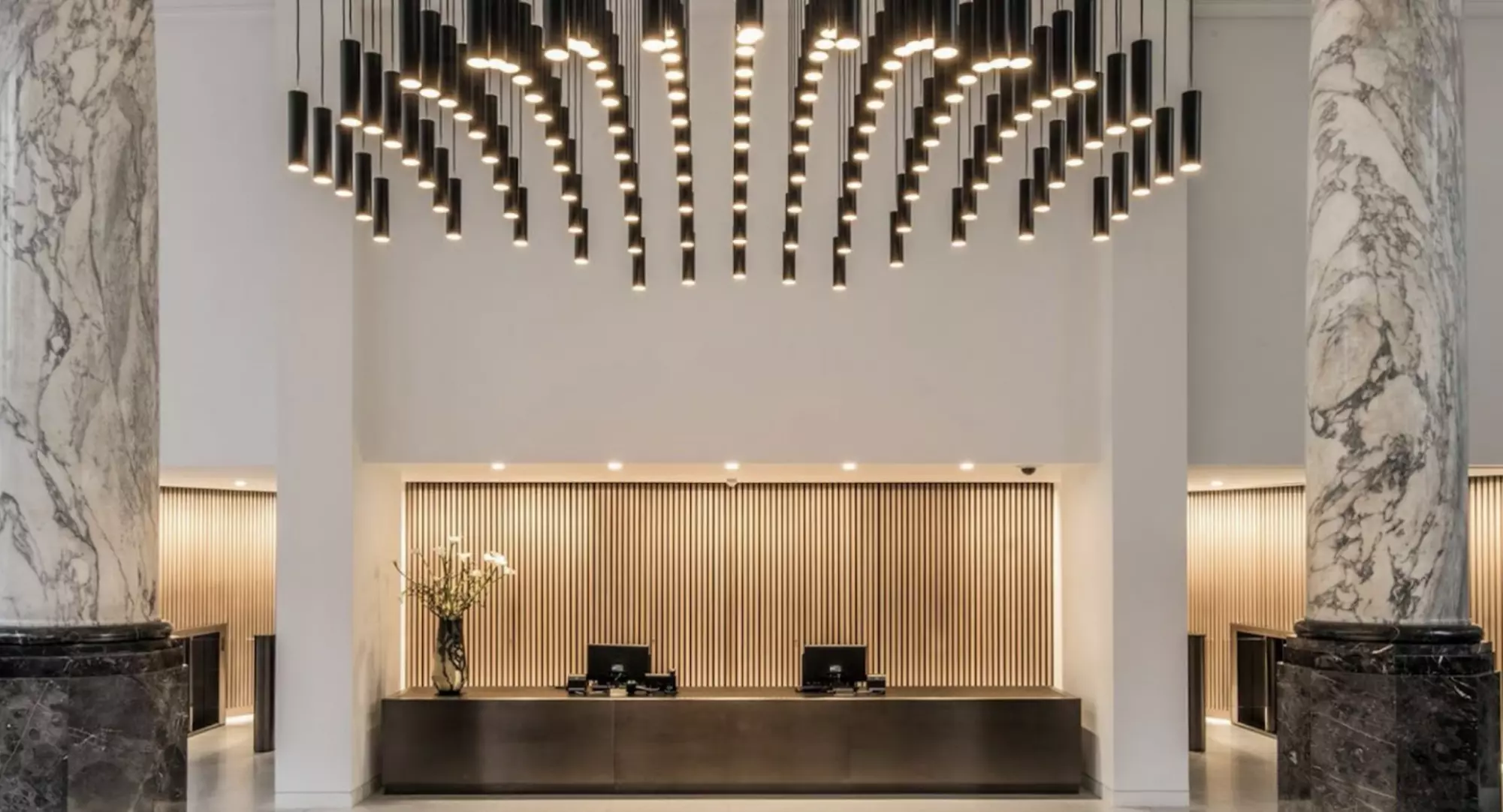 Dental Package including Teeth Cleaning, Hygiene Scale & Polish