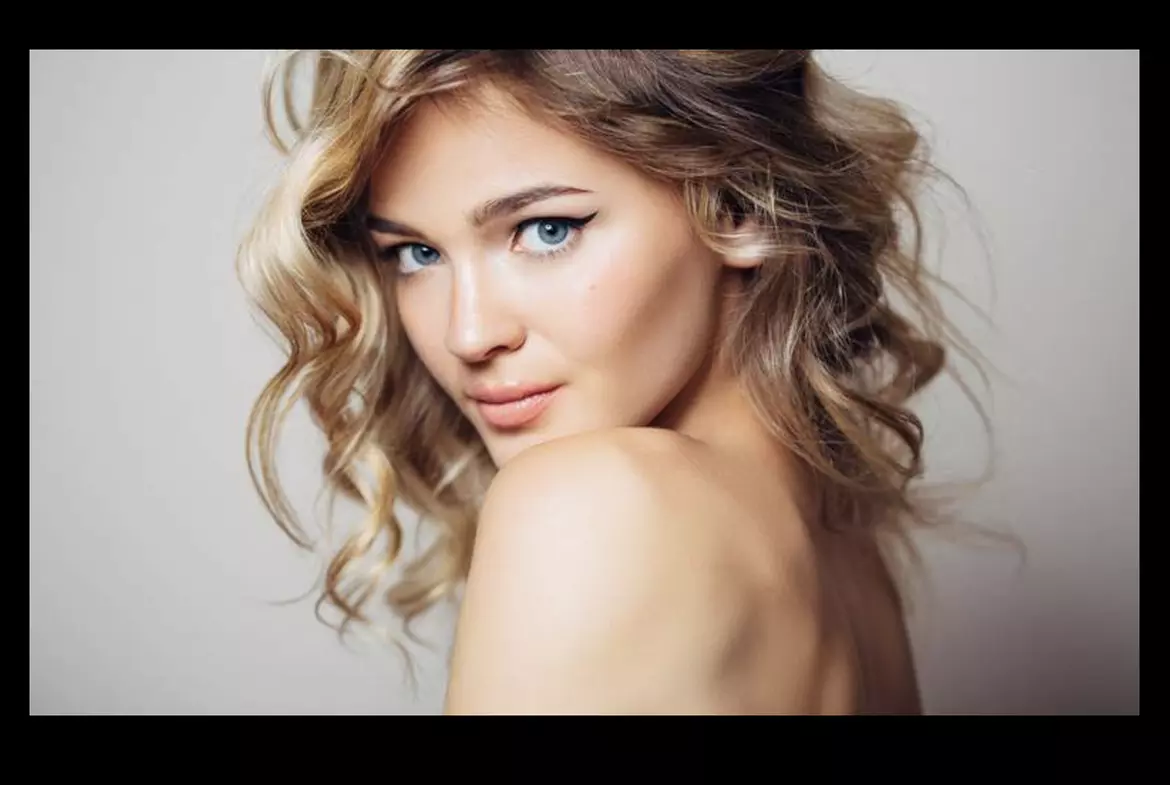 Experience lip enhancement at Doctors Clinic Houston with 10 PDO threads or 1ML Restylane Kysse, achieving up to 37% off - Primary Image