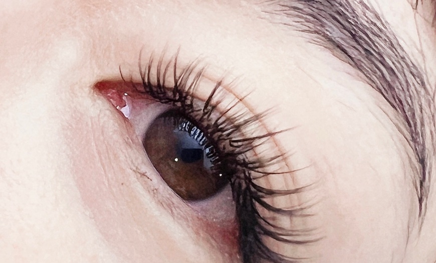 Image 4: Up to 30% Off on Eyelash Extensions at See U Beauty