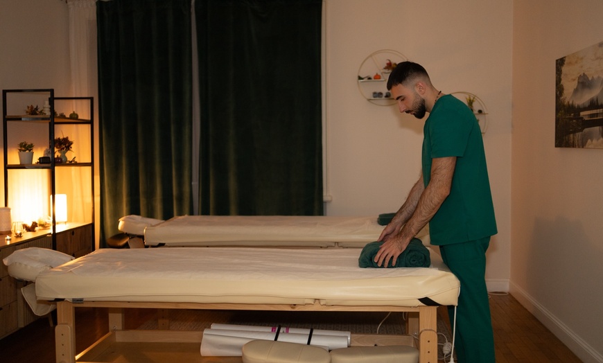 Image 6: Masaż i głęboki relaks – holistyczna odnowa w Centrum Zdrowia