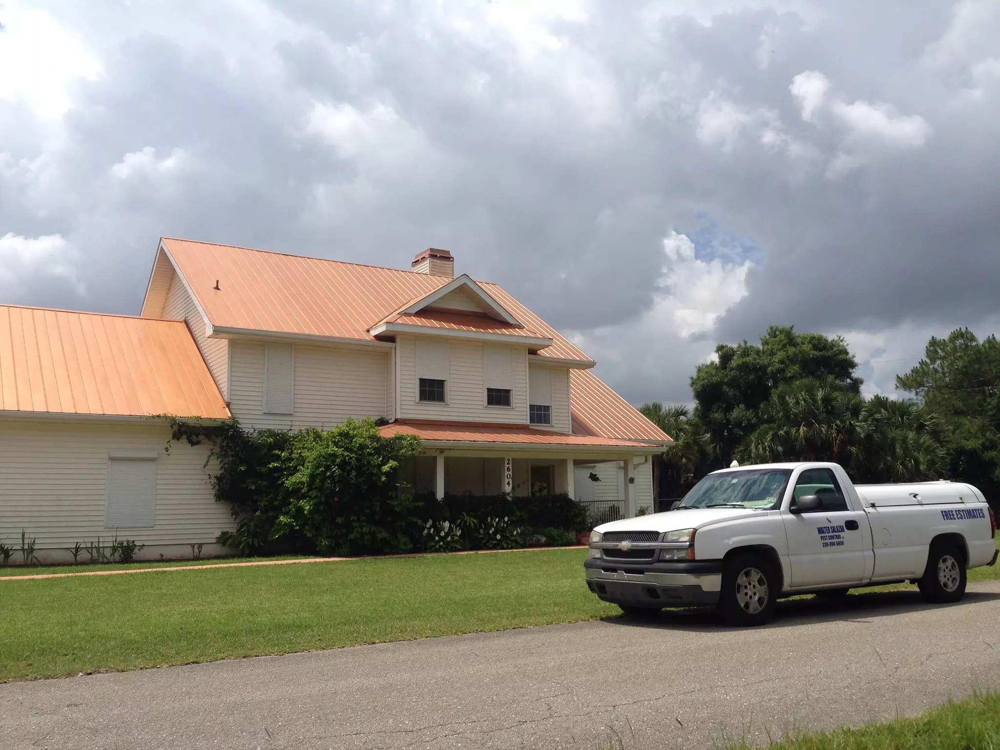 $98 for General Interior and Exterior Pest Control from Walter Salazar Pest Control ($195 Value) - Primary Image