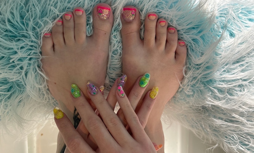 Salon-Shellac/No-Chip Mani-Pedi - Lash Goddess Spa | Groupon