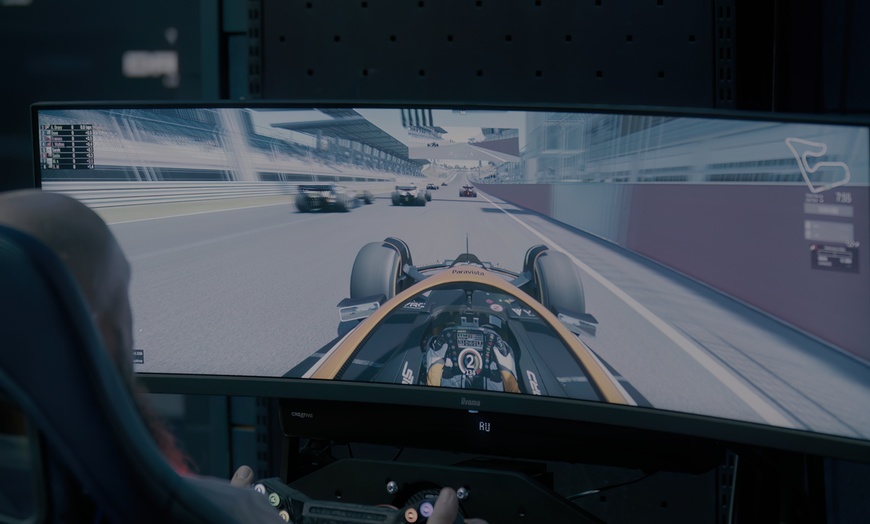 Image 4: Exciting with 30 or 60 Minute of SIM Racing Experience For One or Two