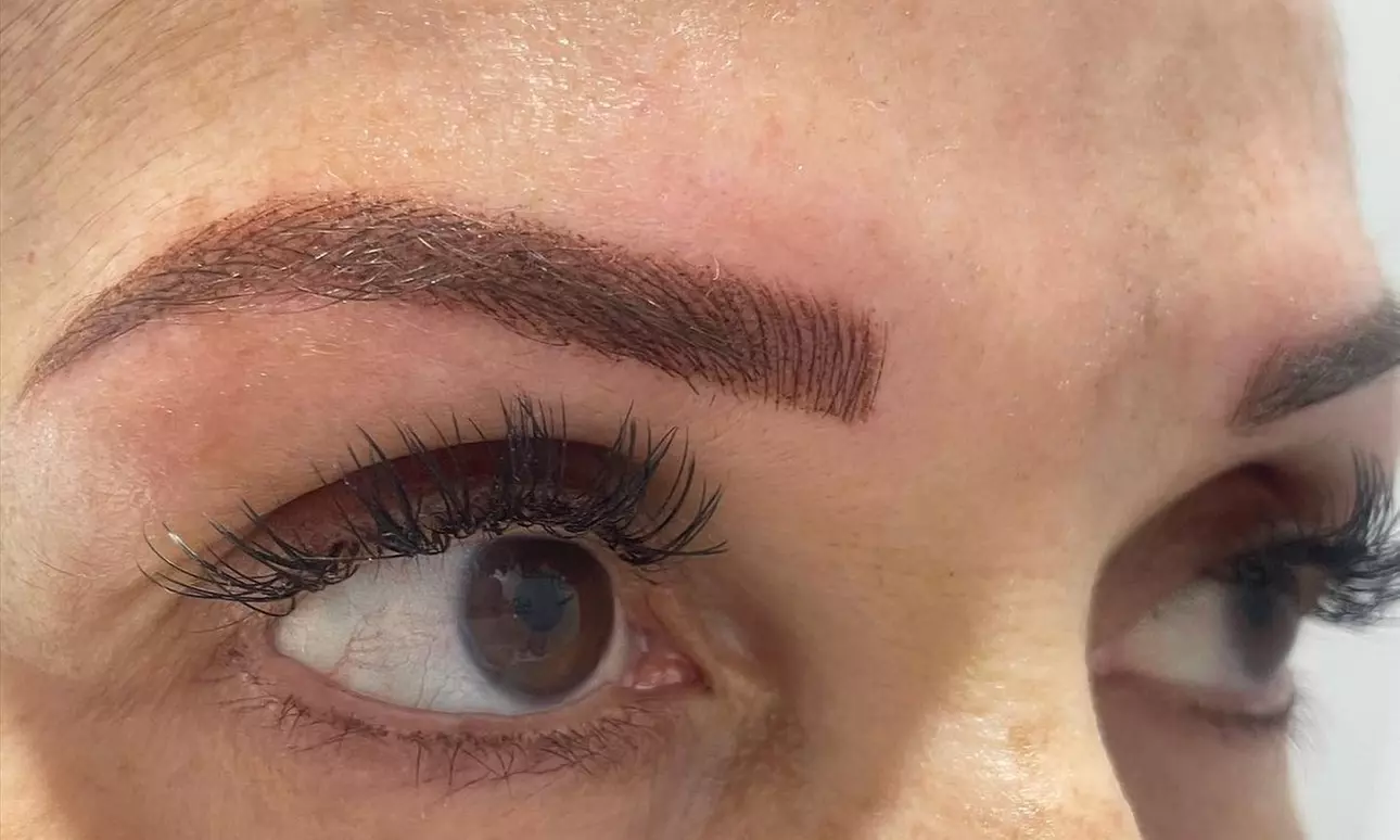 Discover Browsublime's Microblading and Ombre Microshading with up to 30% off, featuring secure checkout and diverse payment options. - Primary Image
