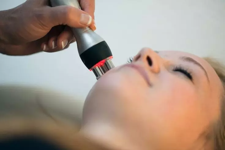 Experience The Health And Wellness Clinic's DermaWave Sessions for a Radiant Look, with up to 65% Off - Second Medium