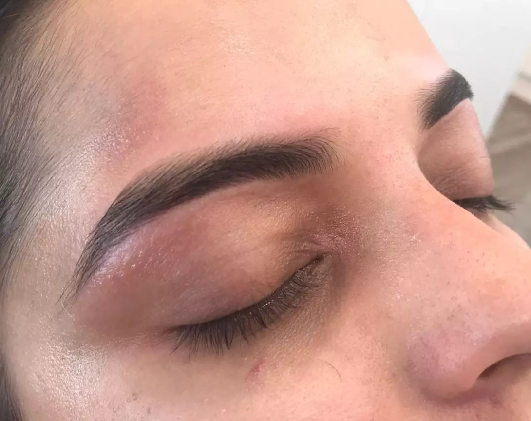 Eyebrow Threading or Waxing Service with(out) Henna Tint at Rosie Brow N Lashes (Up to 17% Off) - Primary Image