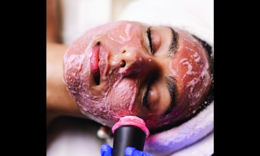 Experience a 3-in-1 Super Facial Beauty Package