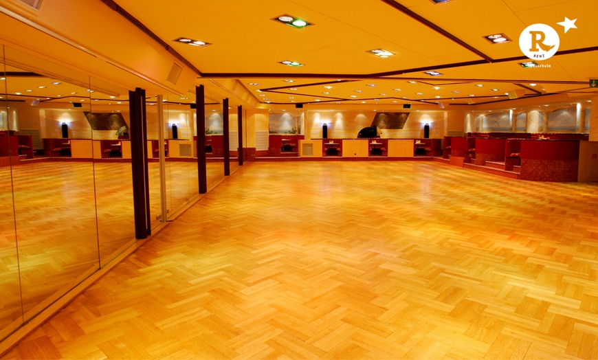 Image 7: 4x Discofox- oder Salsa-Anfänger-Kurs oder 1 Monat unbegrenzte Kurse