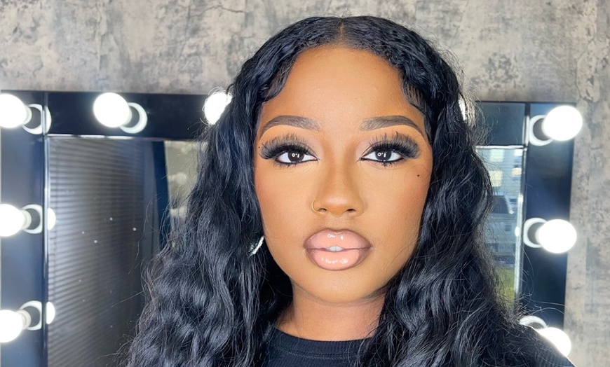 Image 3: Full Face or Eyes and Brows Makeup for a Flawless Look